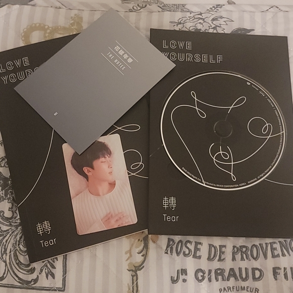 Bts album 💜 - Picture 3 of 3